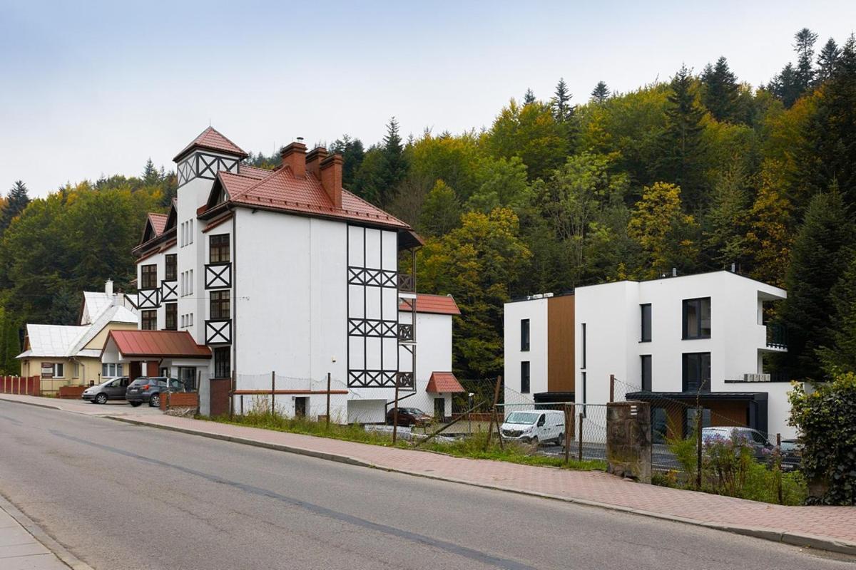 Familijny Osrodek Wypoczynkowo - Rehabilitacyjny Krynica Zdroj Hotel Exterior foto